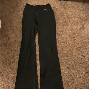 X small Nike Boot cut leggings